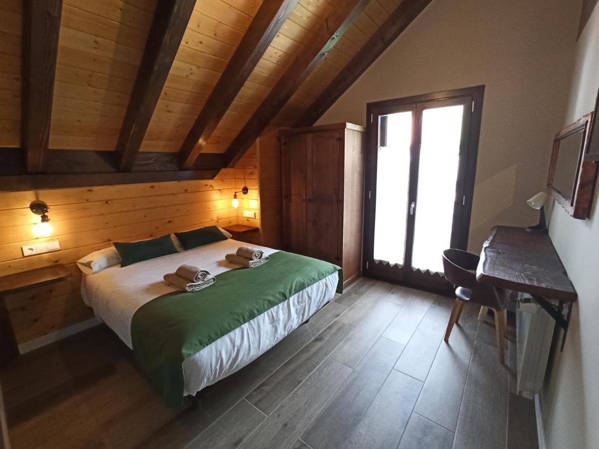 Casa Rural Elurkoia Isaba Eksteriør billede